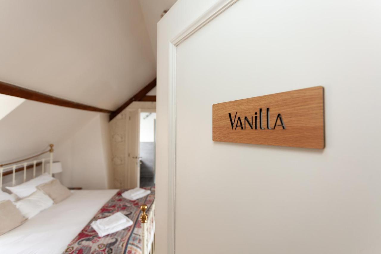 Boutique B&B The Townhouse Bed & Breakfast 4*