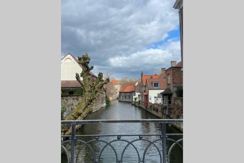 Studio With Terrace In 17th Century House Appartement Bruges