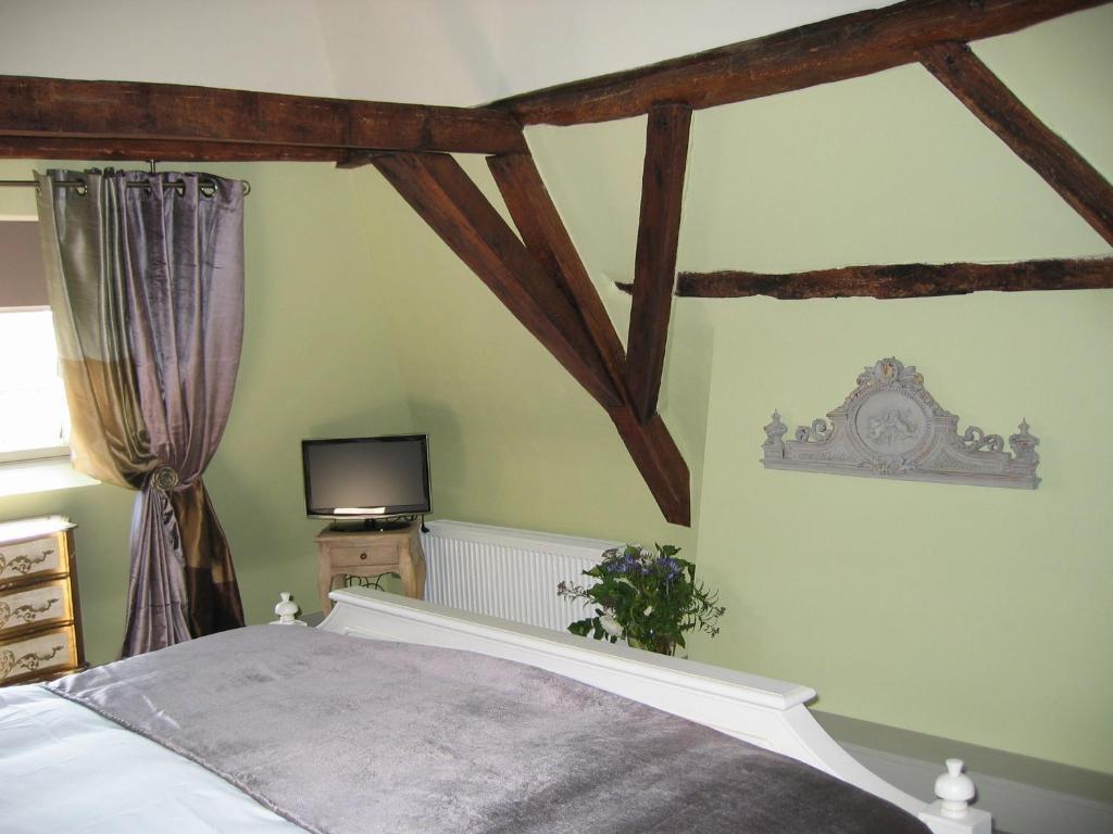 Russell House Bed & Breakfast
