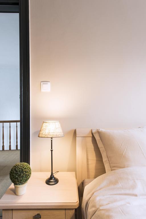 Well Thirteen By Romy&travis Séjour chez l'habitant Bruges