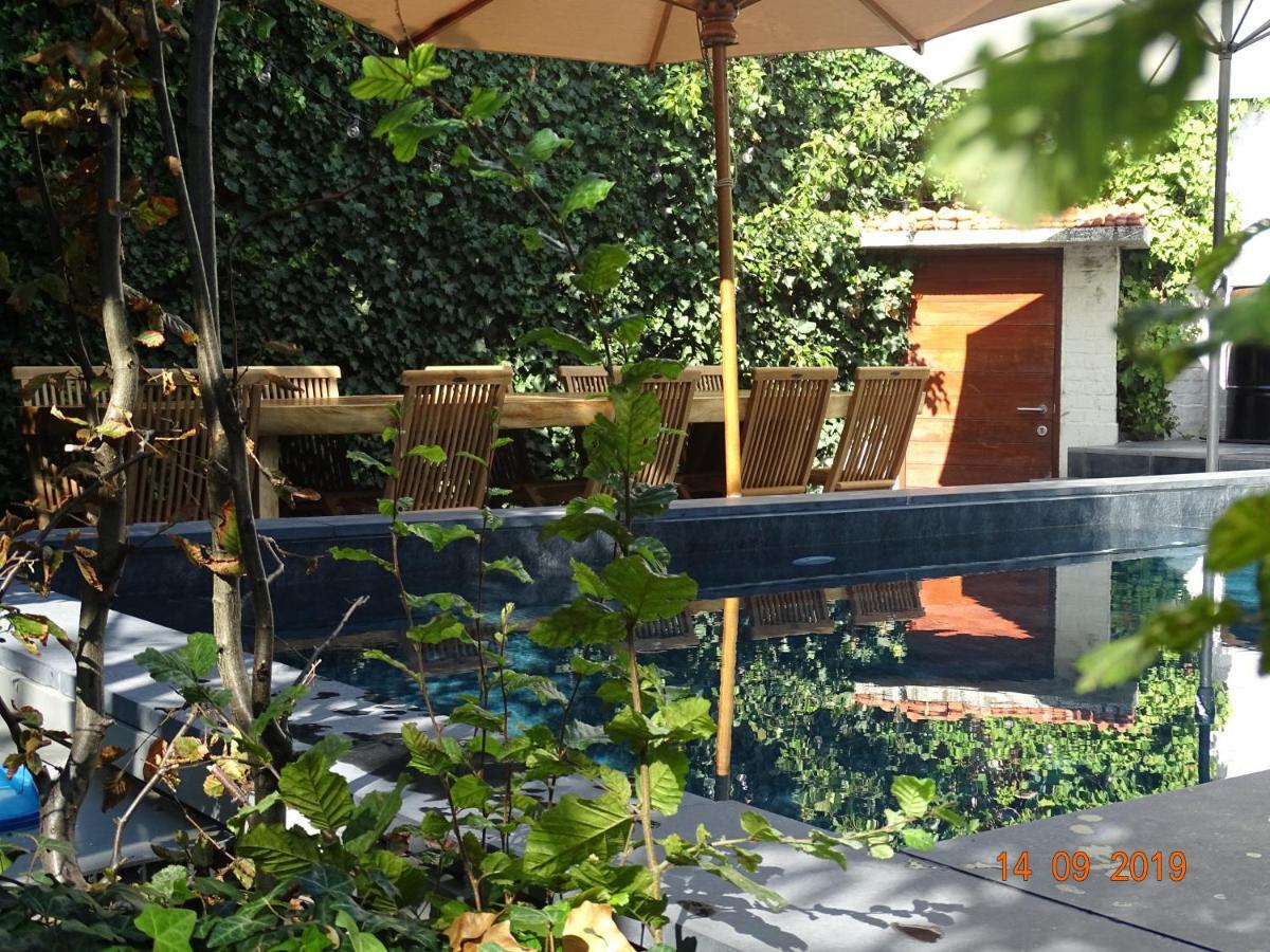 Bed & Breakfast Eleven 4*