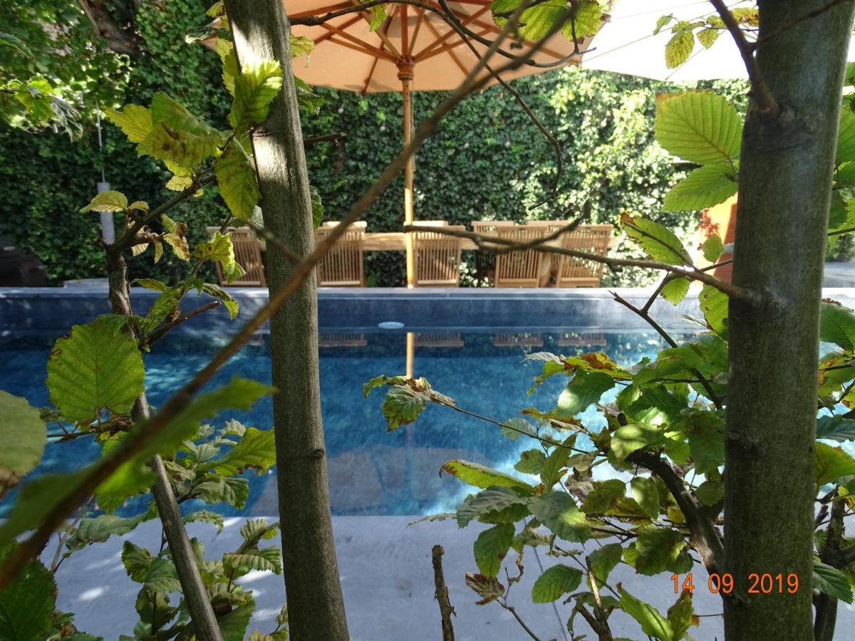 Eleven Bed & Breakfast Brugge