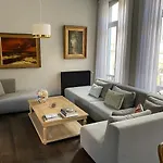 Luxe Loft In Een Iconisch Bankgebouw