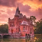 Castle Ten Berghe Chateau