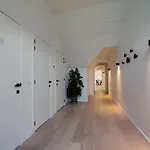Beautiful 3-Bedroom - 3-Bathroom Appartment Pendula