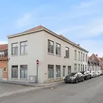 Huswell - Charming Getaway In The Historical City Center