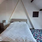 Family House, Free Parking, 15Min. Walk To City