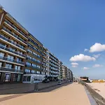 Huswell - Beachfront Apartment In Zeebrugge