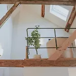 The Burgundy - Boutique B&B
