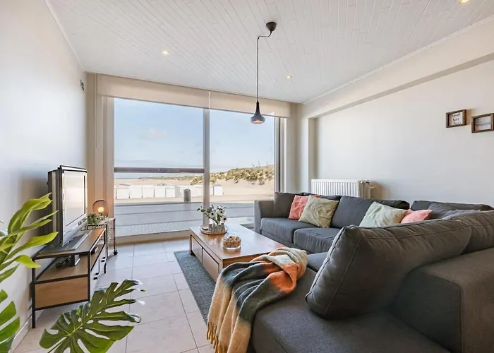 Huswell - Beachfront Apartment In Zeebrugge