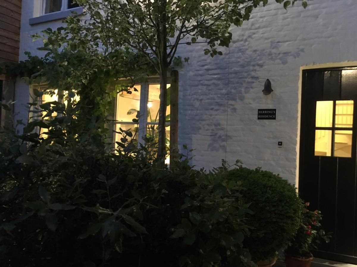 Bed & Breakfast The Herring's - Stylish Private With Breakfast In Historic Center - Adults-only Bruges
