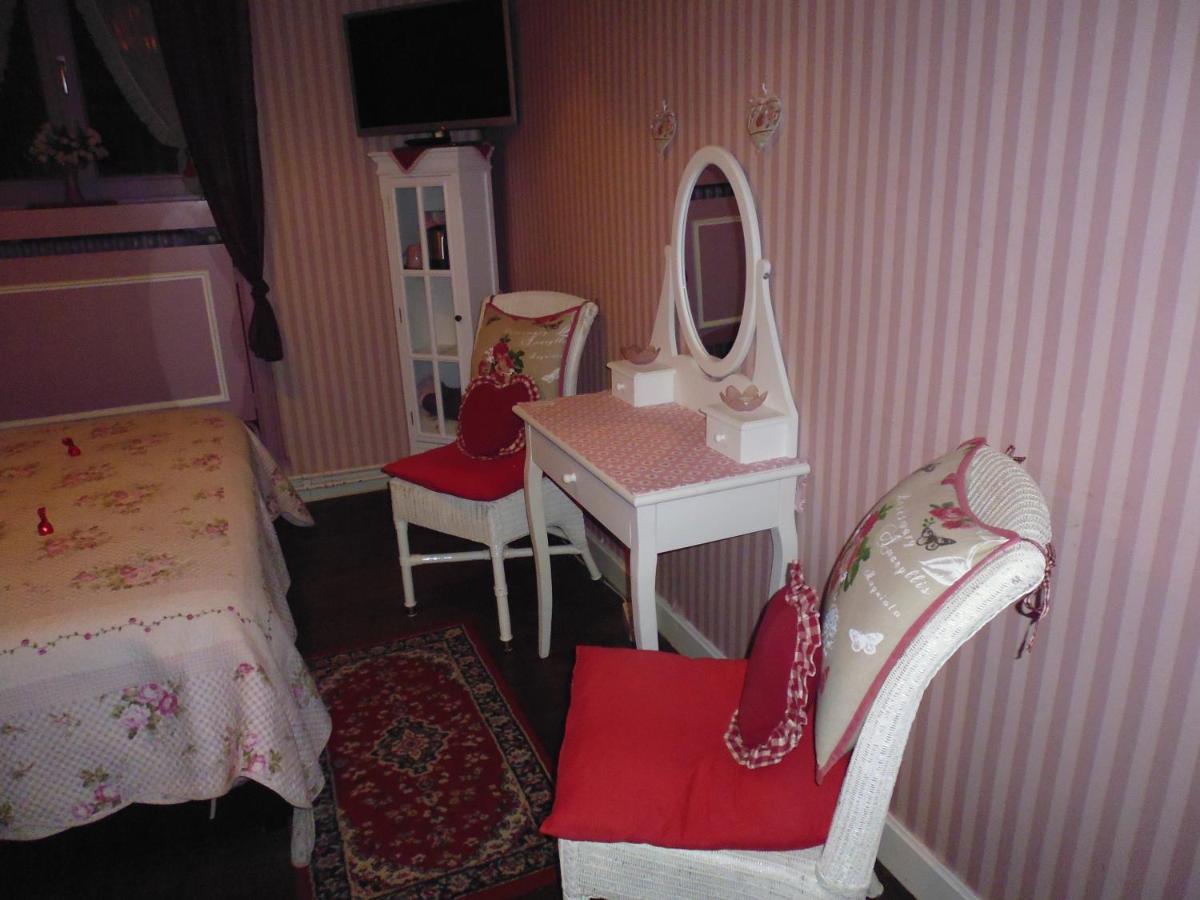 De Vijf Zuilen Couette-café 3*