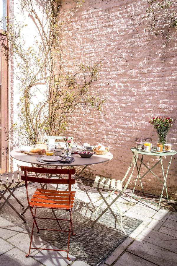 Bed & Breakfast West
