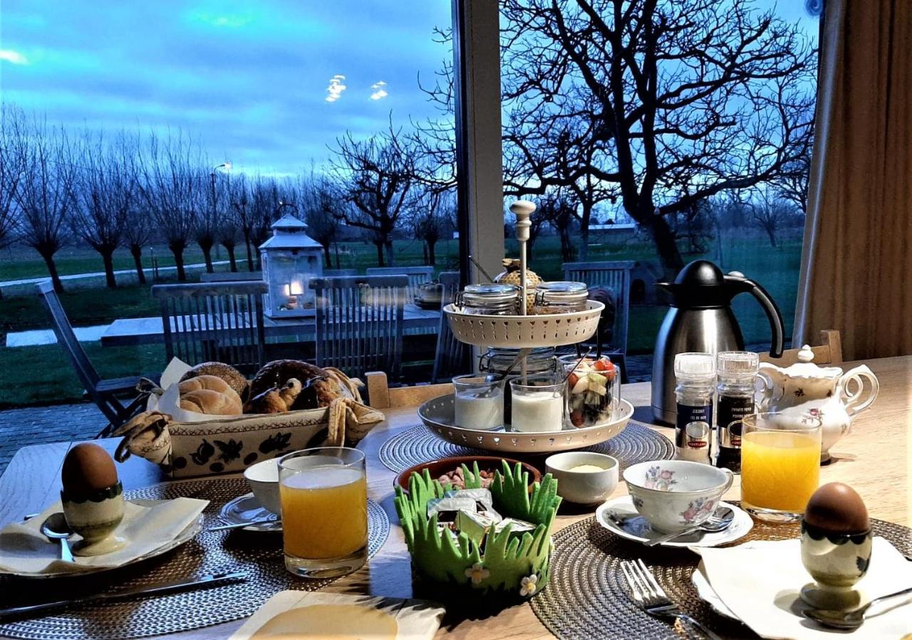 Bed & Breakfast Logies De Meerkoet