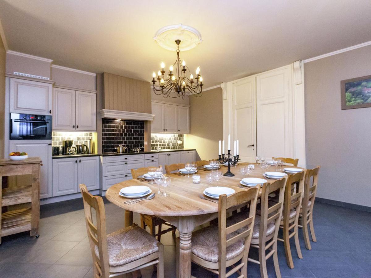 Holiday home Authentic Holiday In With Garden