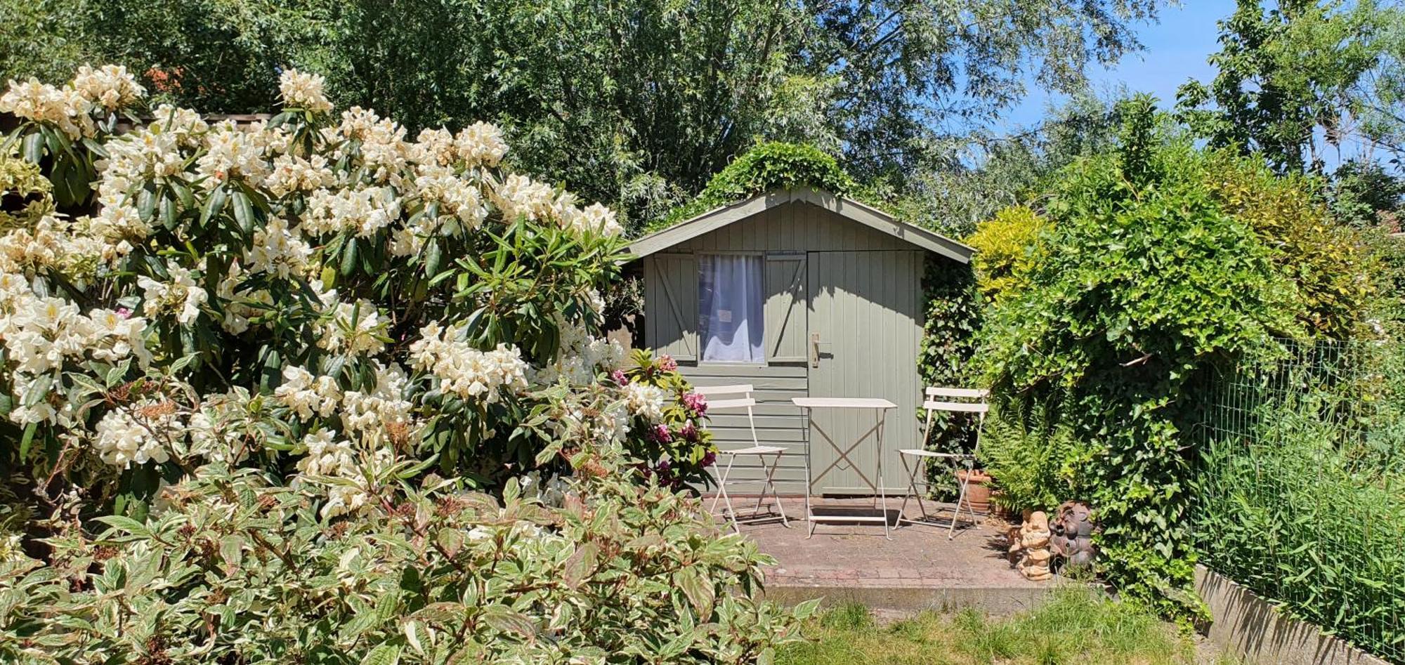 Close To Centre, 3 Rooms, 2 Bathr & Wc, Free Parking & Wifi, Spacious Living Area & Kitchen