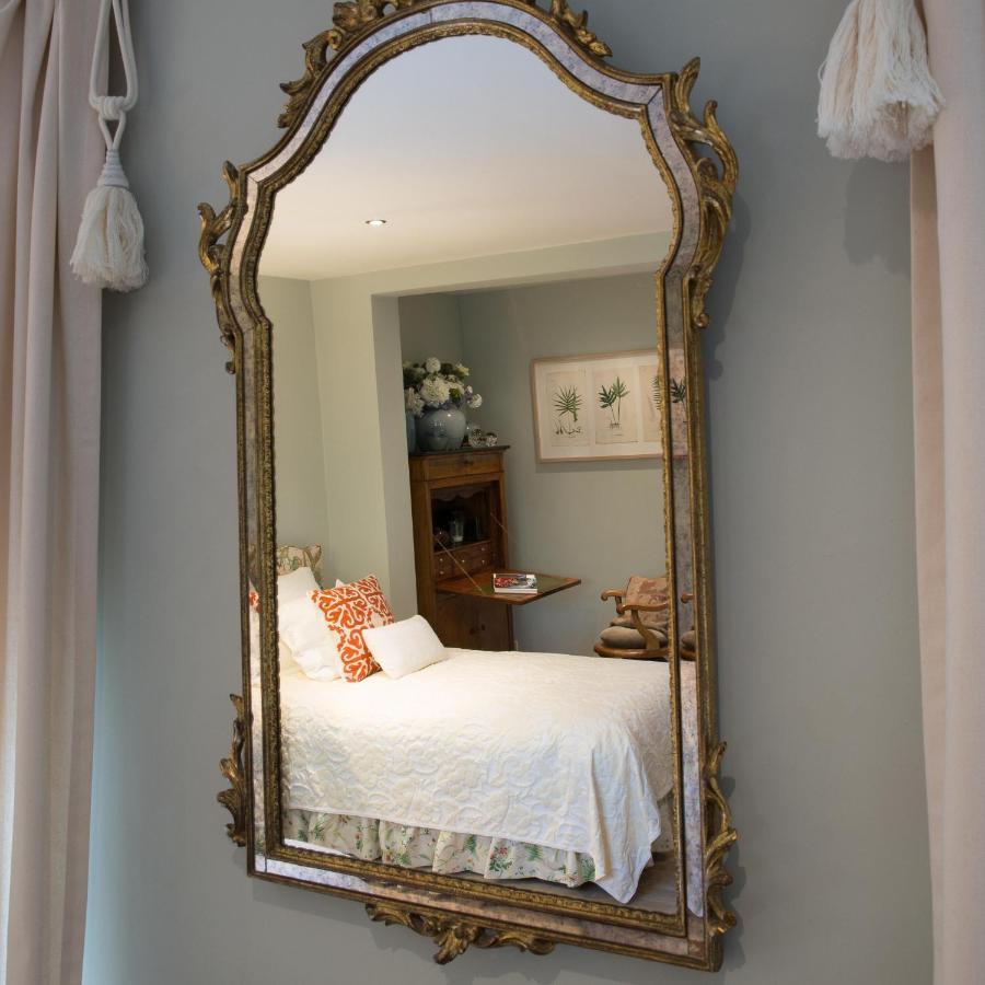 Two In Bed & Breakfast *