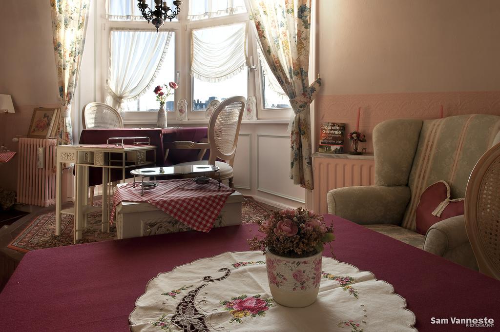 Couette-café De Vijf Zuilen 3*