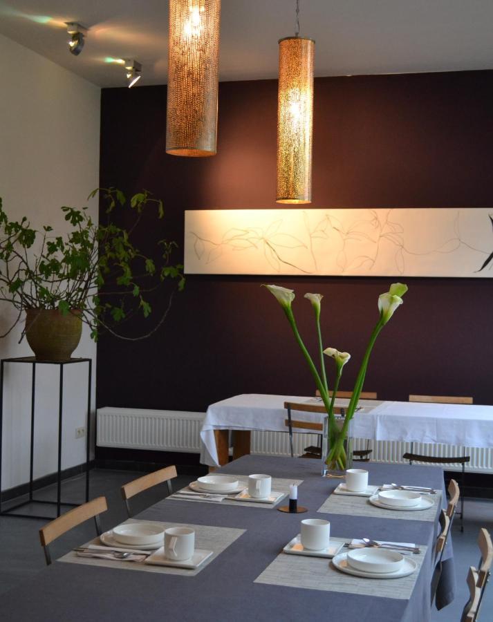 Aubergine Couette-café *