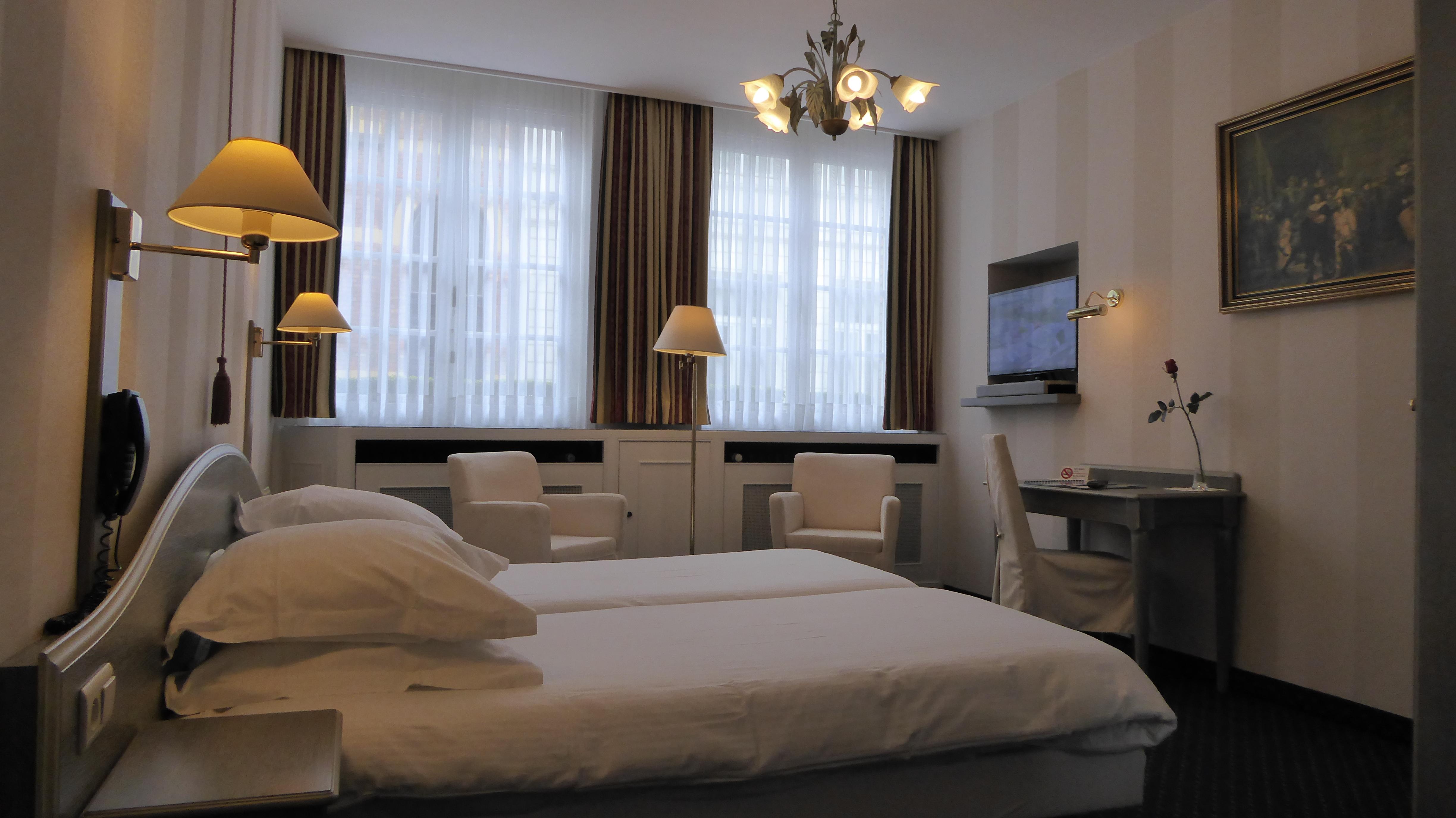 The Black Swan Hotel 3*