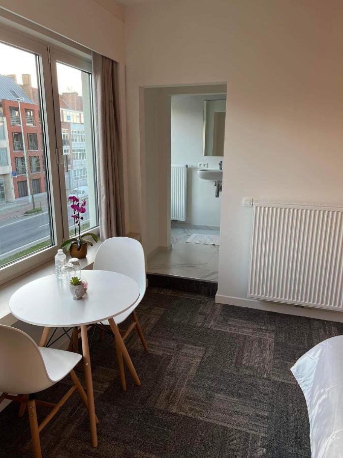 Nieuwe In Centrum Met Badkamer ! *