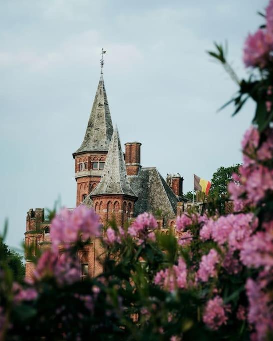 Castle Ten Berghe Chateau Bed & Breakfast