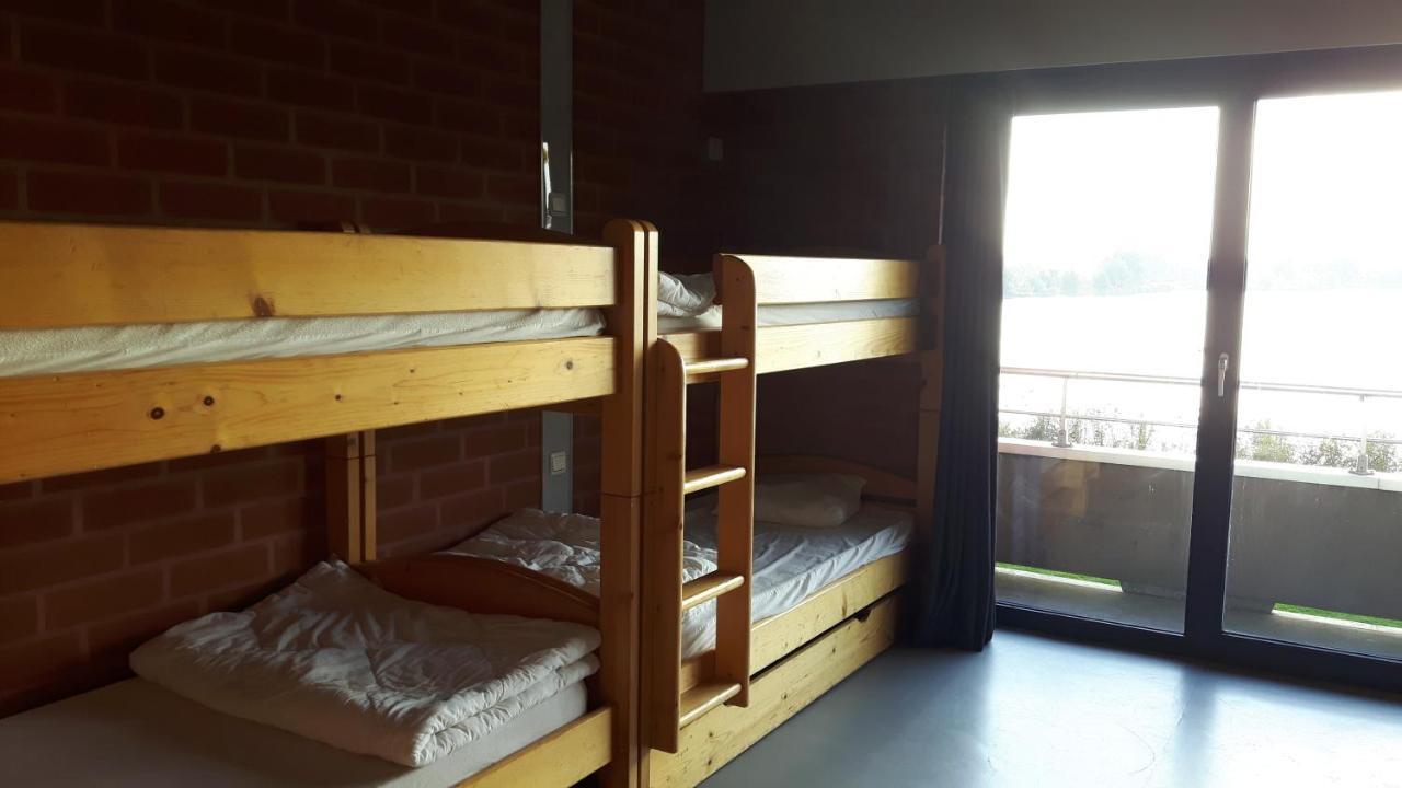 Domein Aan De Plas Hostel *