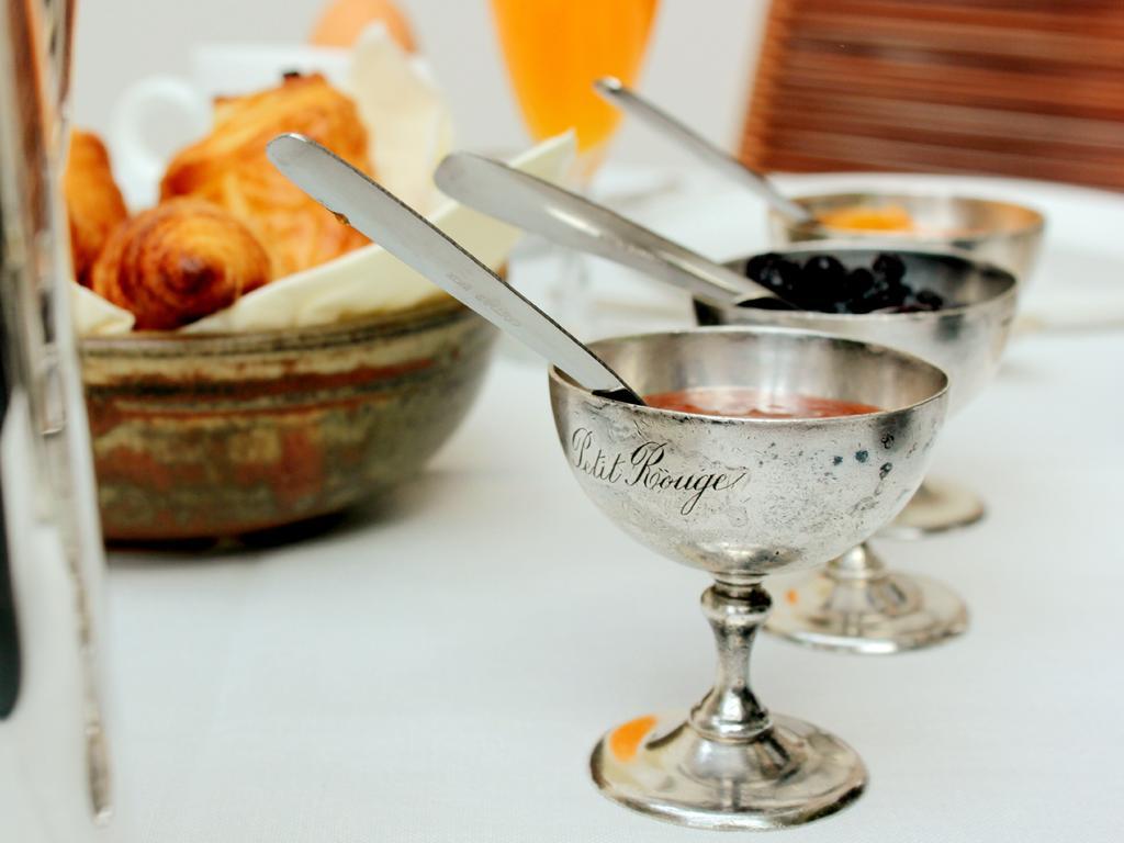 Bed & Breakfast Alphabet - Luxury And Art Gallery Bruges
