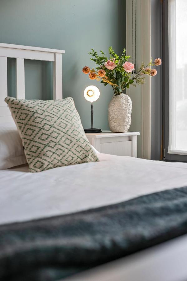 Huswell - Charming Getaway In The Historical Center
