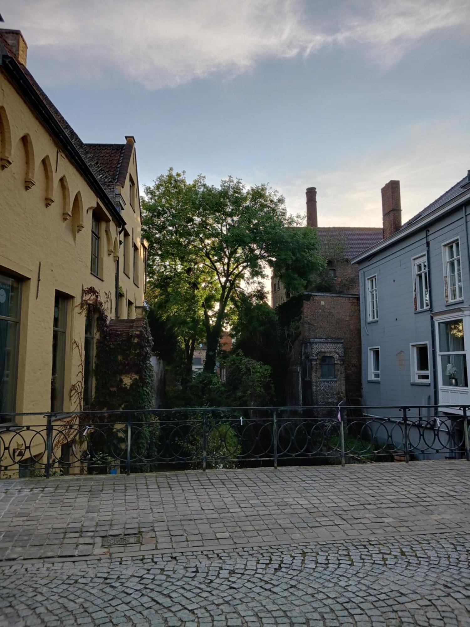 L'ane Center & Parking Apartment