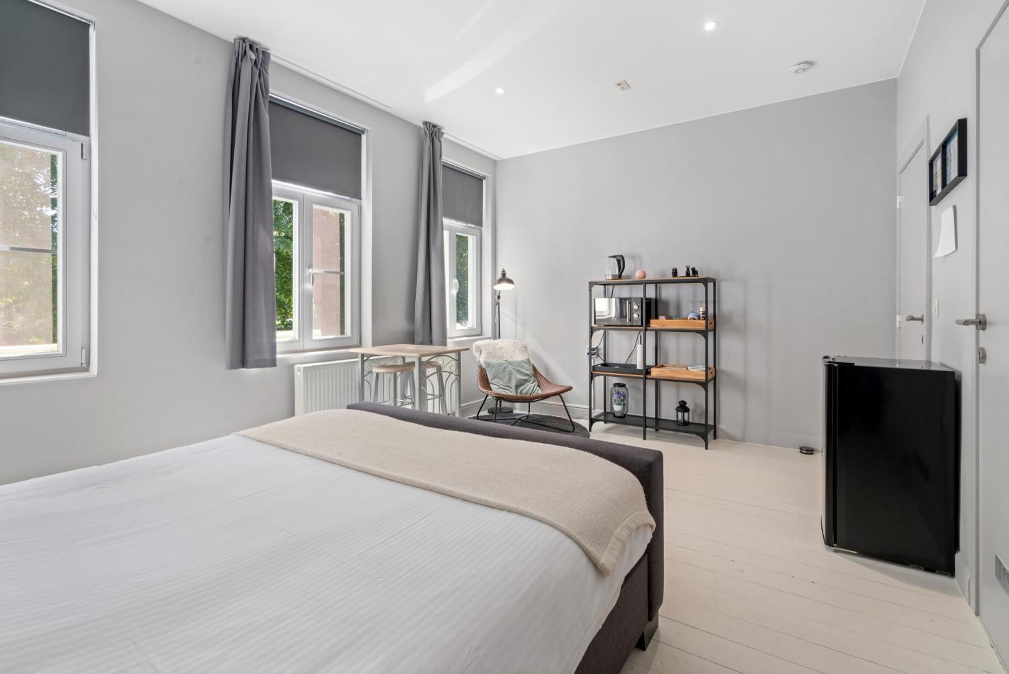 Spacious Guest Near Historic Market - 5 Min Walk Bruges
