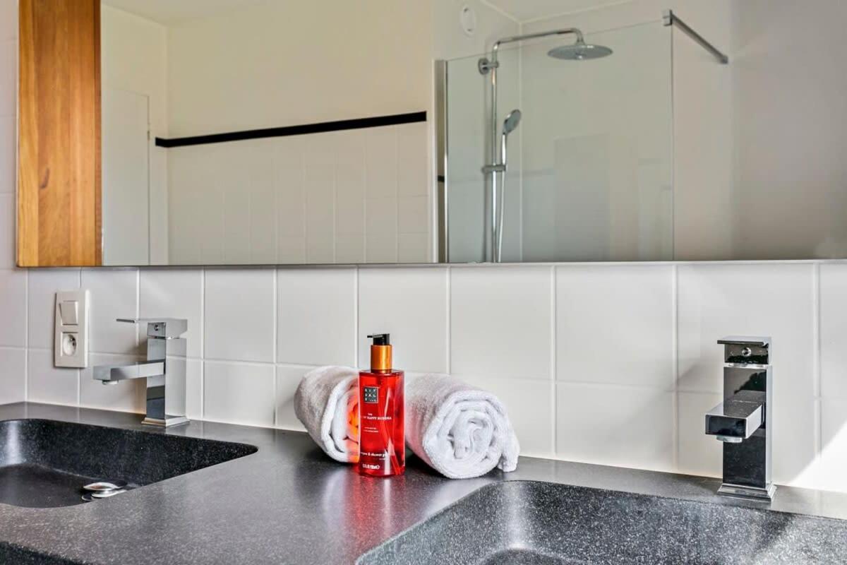 Anny's - Spacious In Center Holiday home *