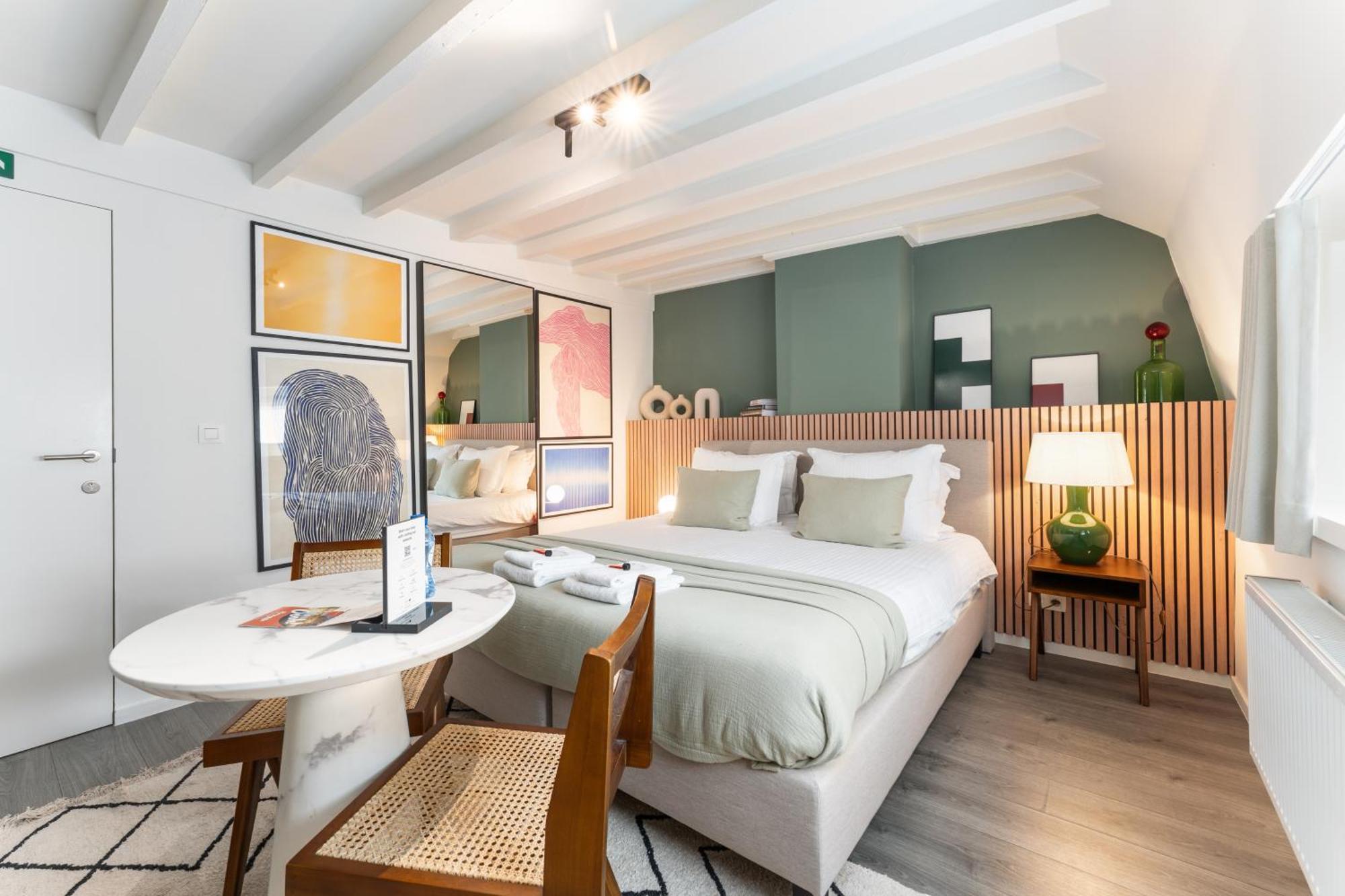 Guest house Fall Eighteen By Romy&travis *