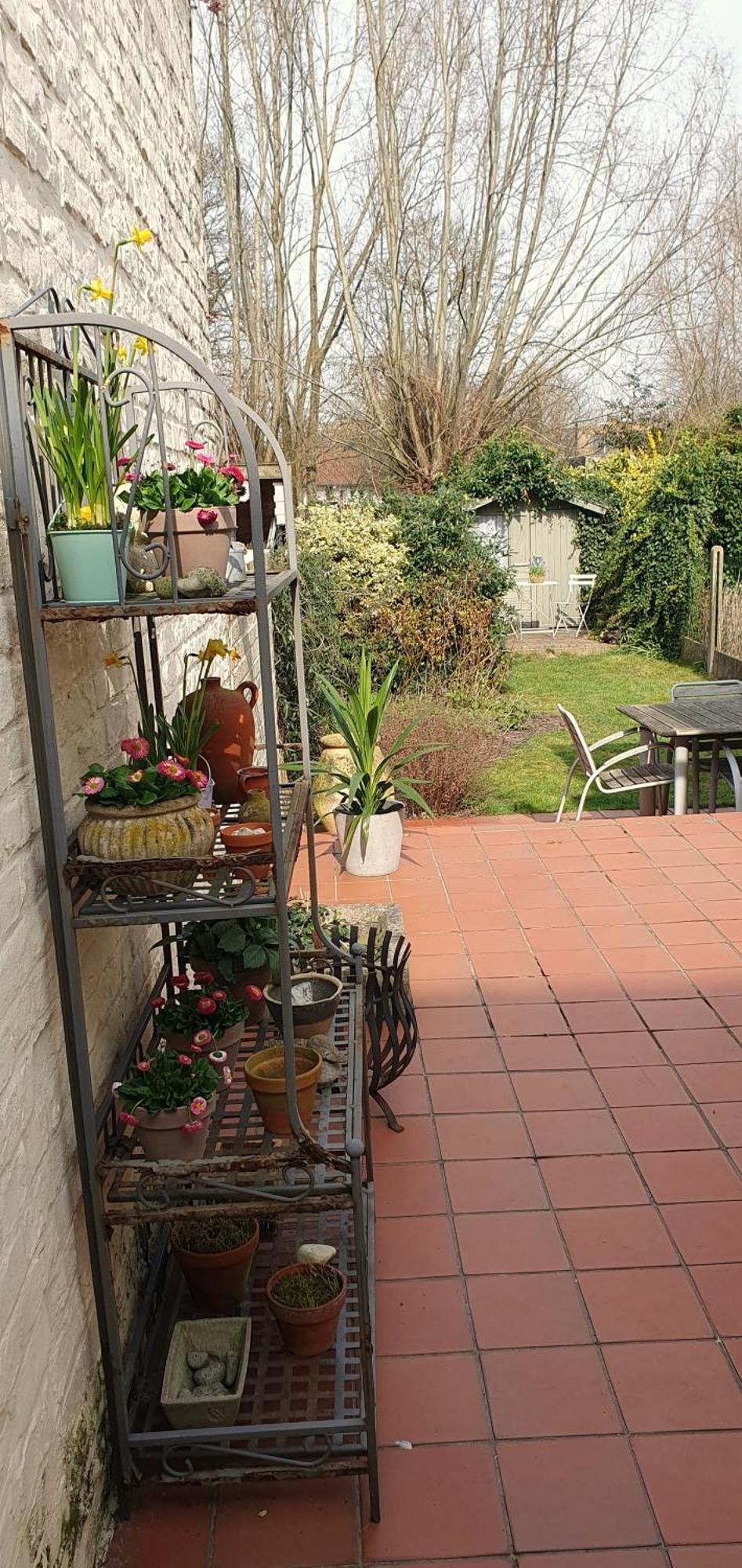 Close To Centre, 3 Rooms, 2 Bathr & Wc, Free Parking & Wifi, Spacious Living Area & Kitchen Holiday home