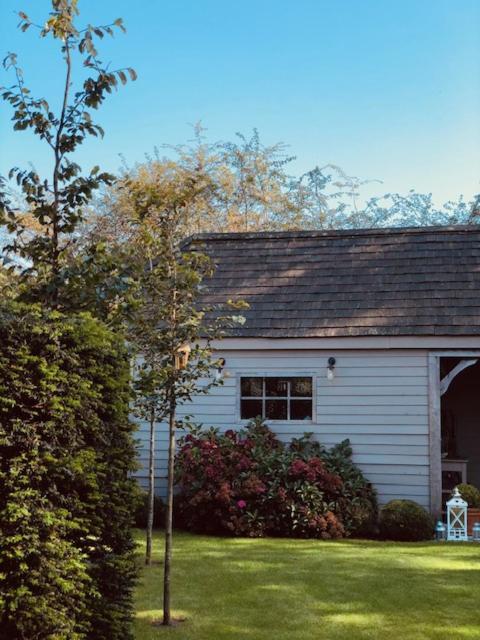 Bed & Breakfast 'southfield': Stylish & Quiet In