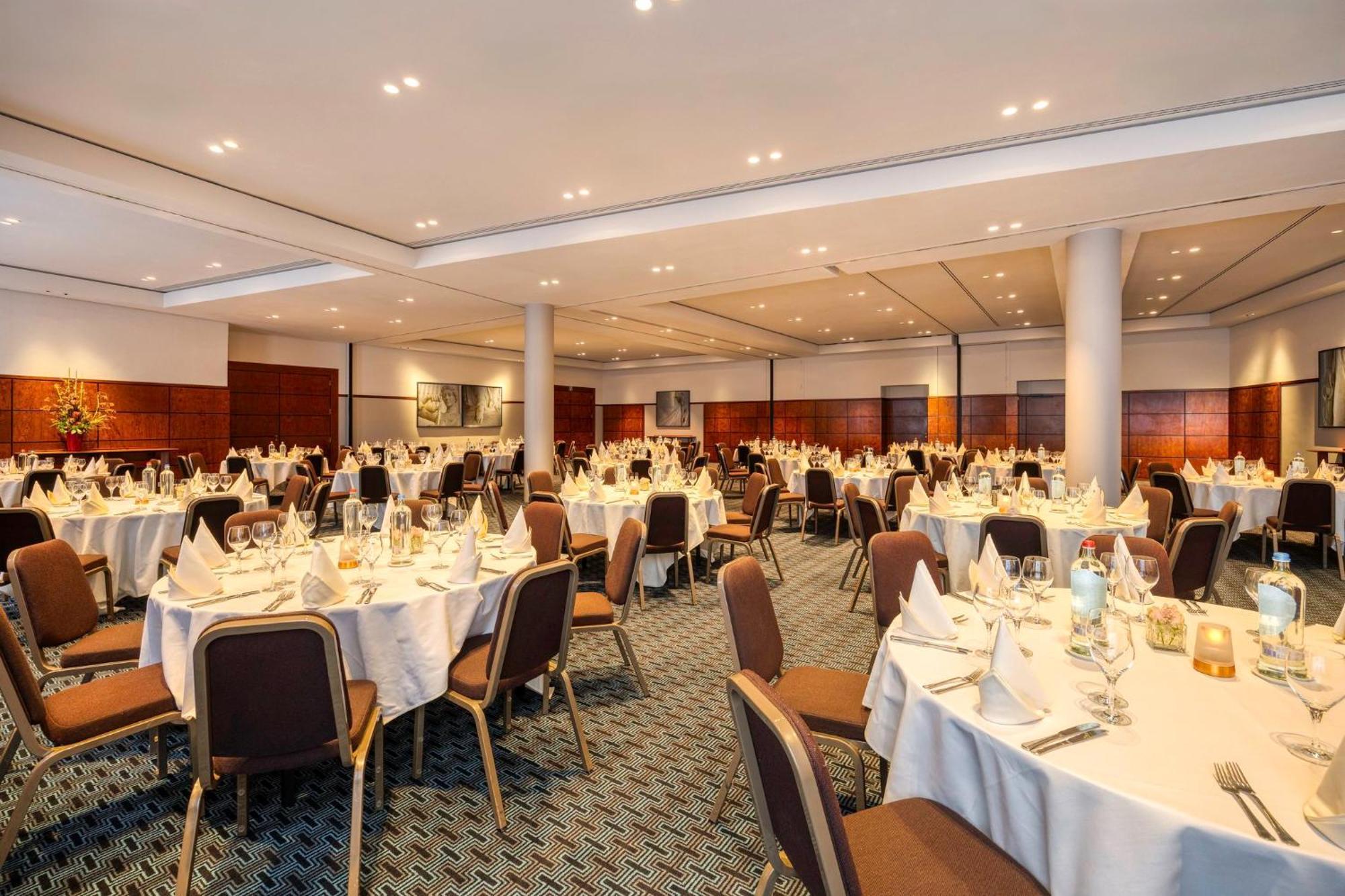 Crowne Plaza By Ihg Hotel Brugge