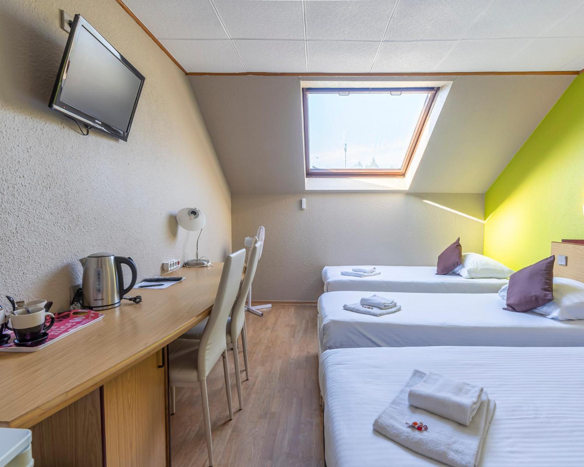Hotel Sleep & Go *