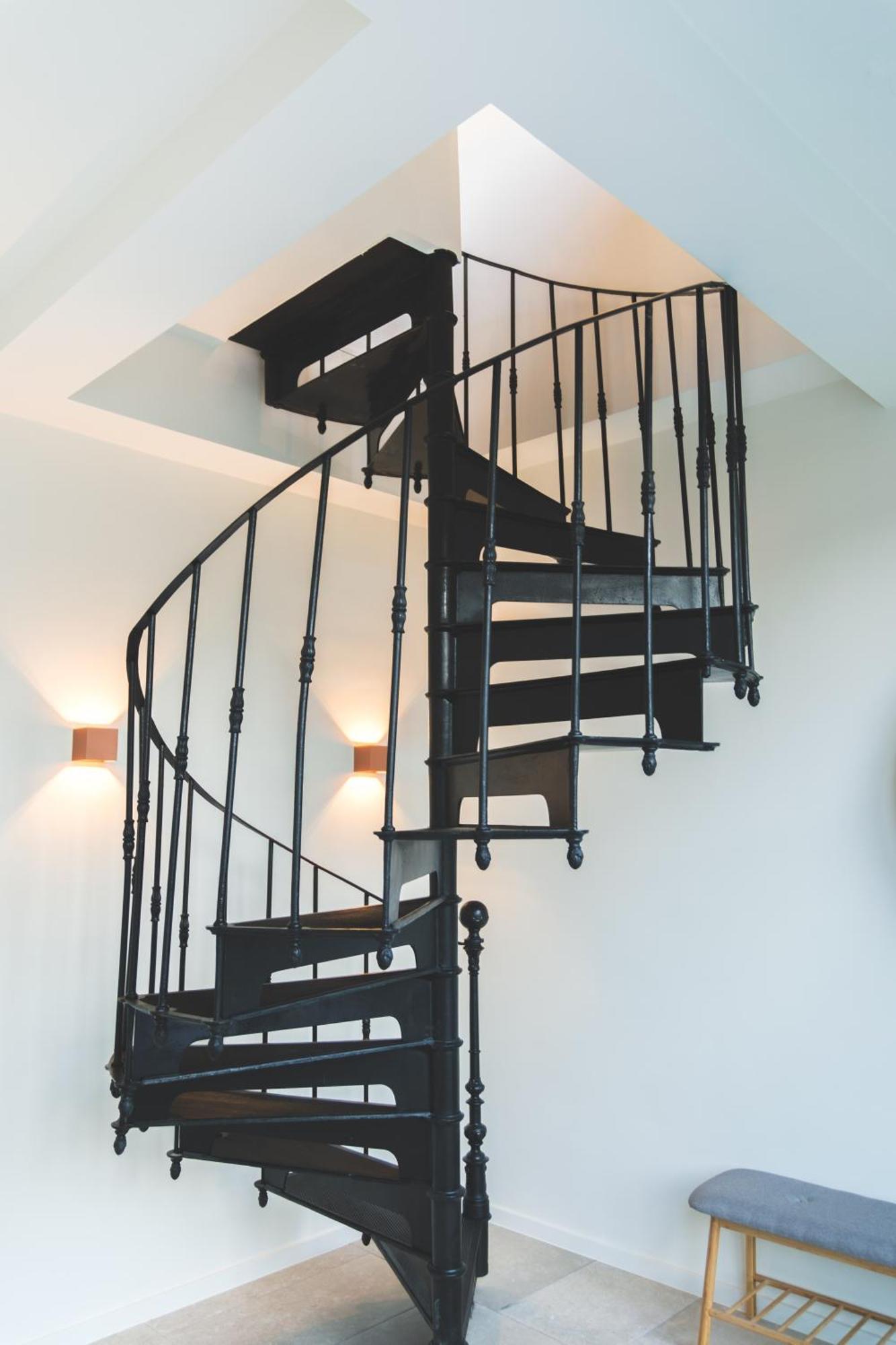 Bridgerton Apartment