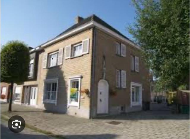Ju-jolie Guest house