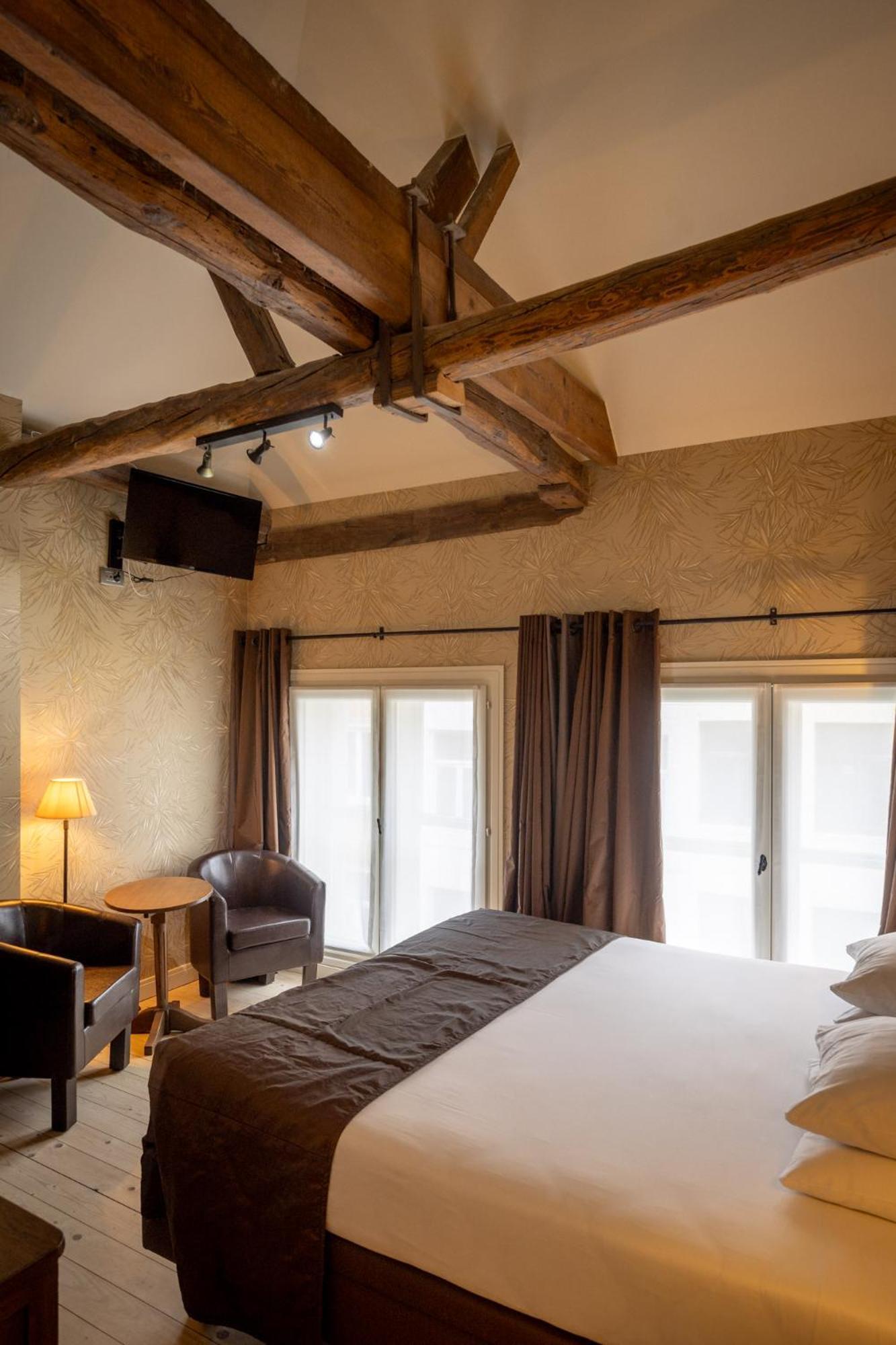 Hotel Jan Brito 4*