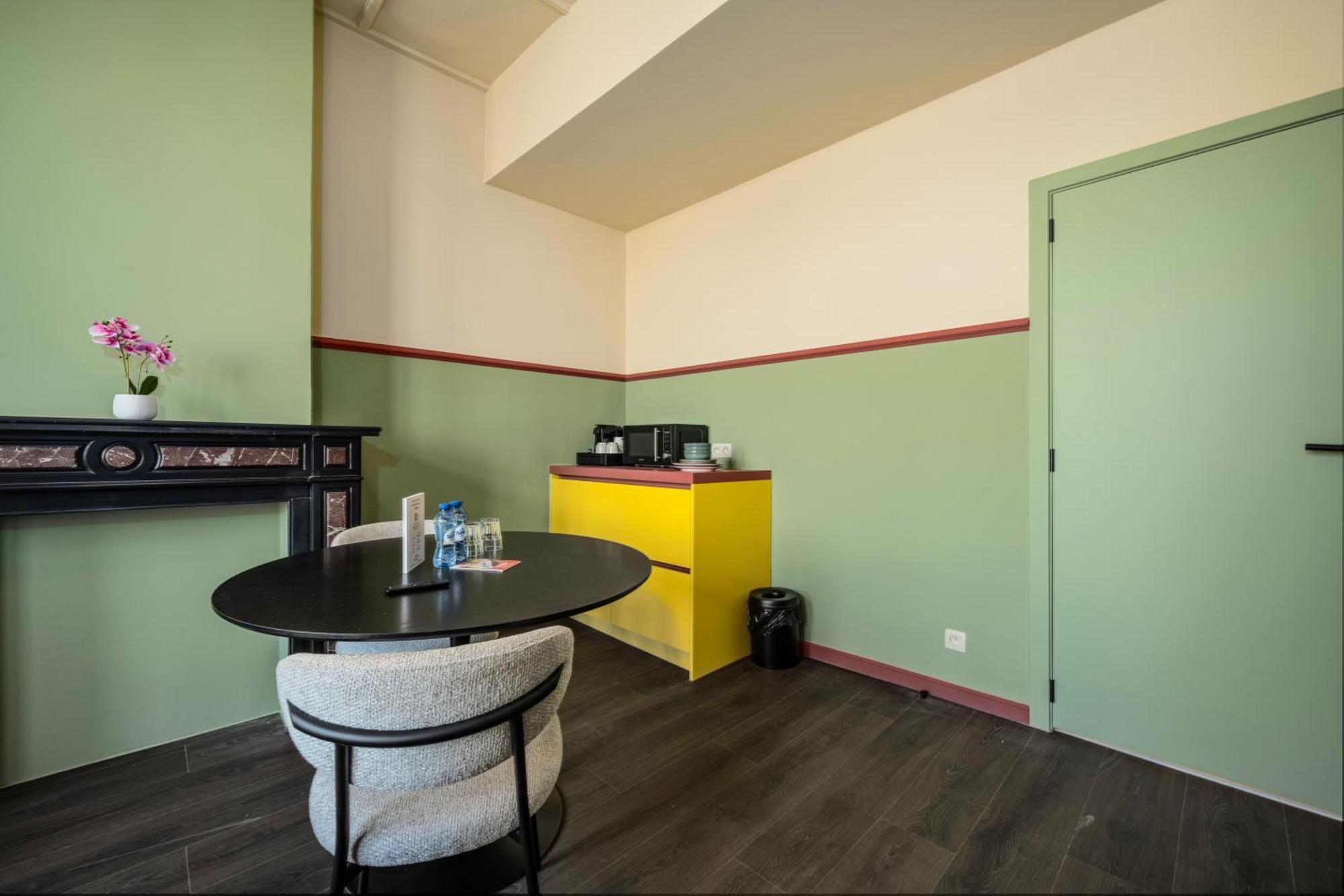 Appart hôtel The Queen's Twelve By Romy&travis