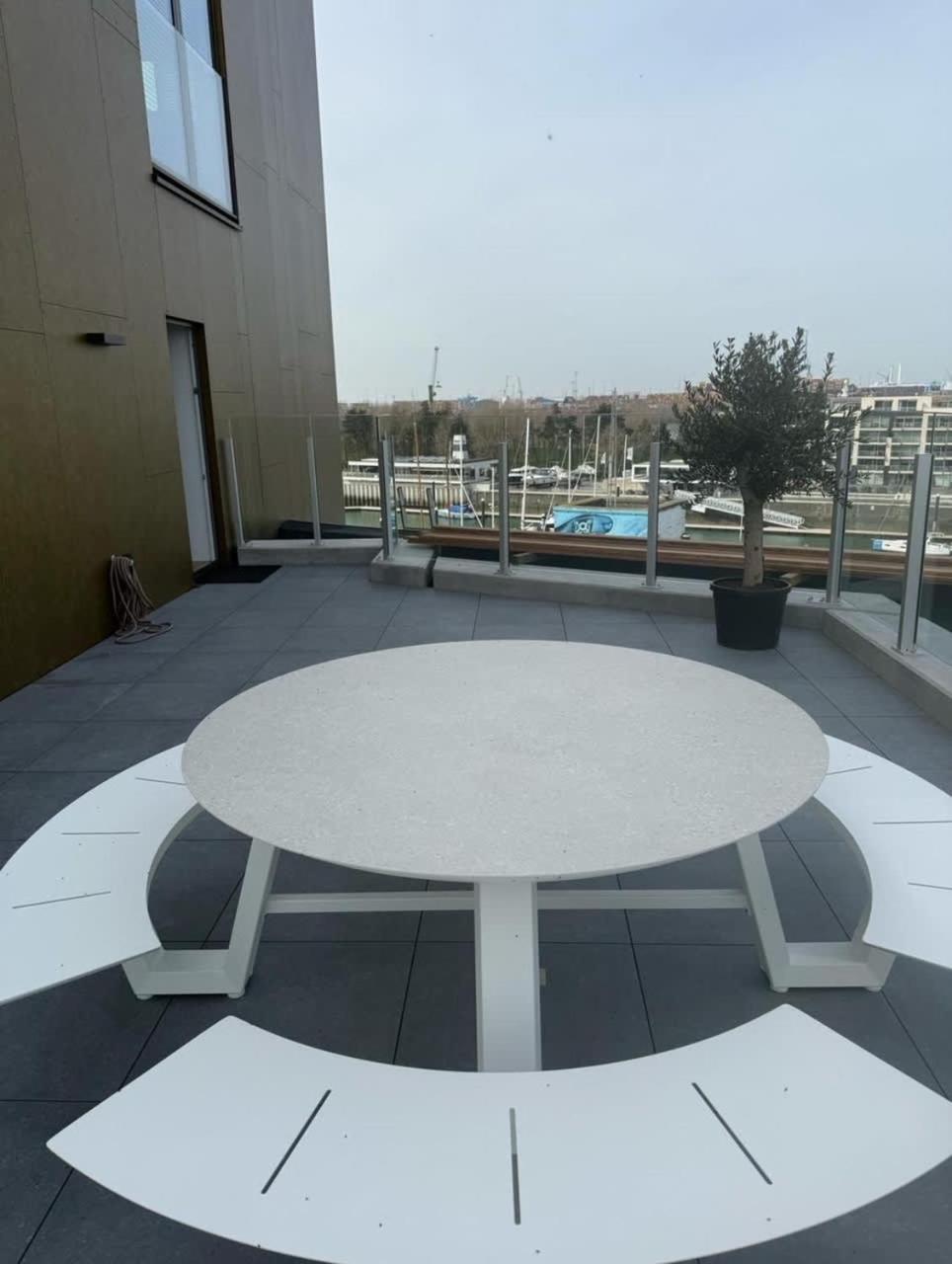 Apartment Huswell - Lovely New At The Harbor + Parking *