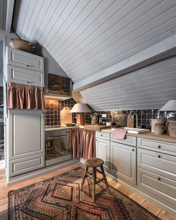 Apartment Dijver - Serene Escape In The Heart Of Historic Bruges