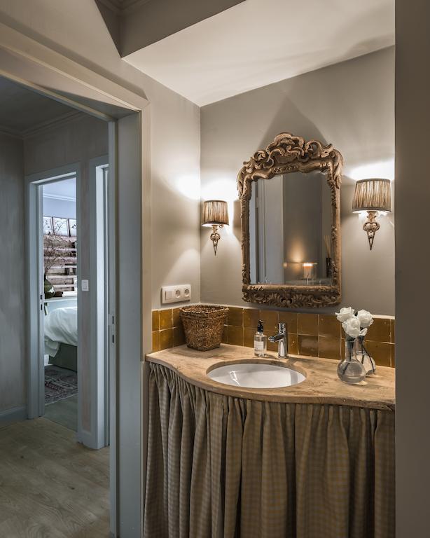Apartment Dijver - Serene Escape In The Heart Of Historic