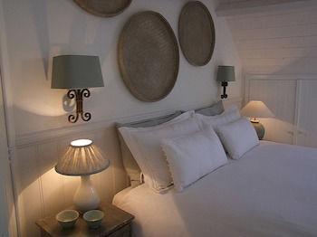 Dijver - Serene Escape In The Heart Of Historic
