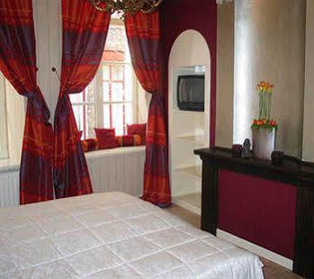 Con Ampere Bed & Breakfast 3*