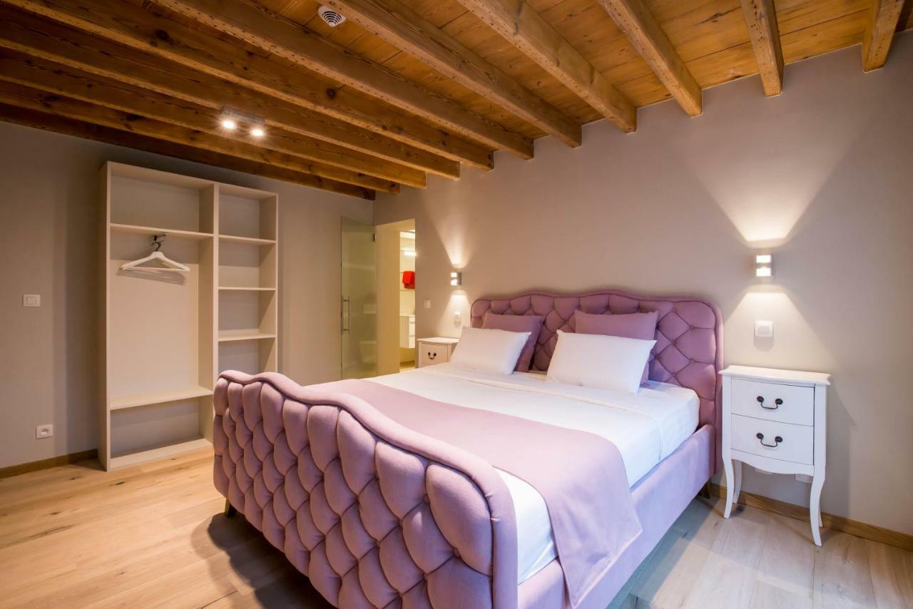 Dreamhouse *