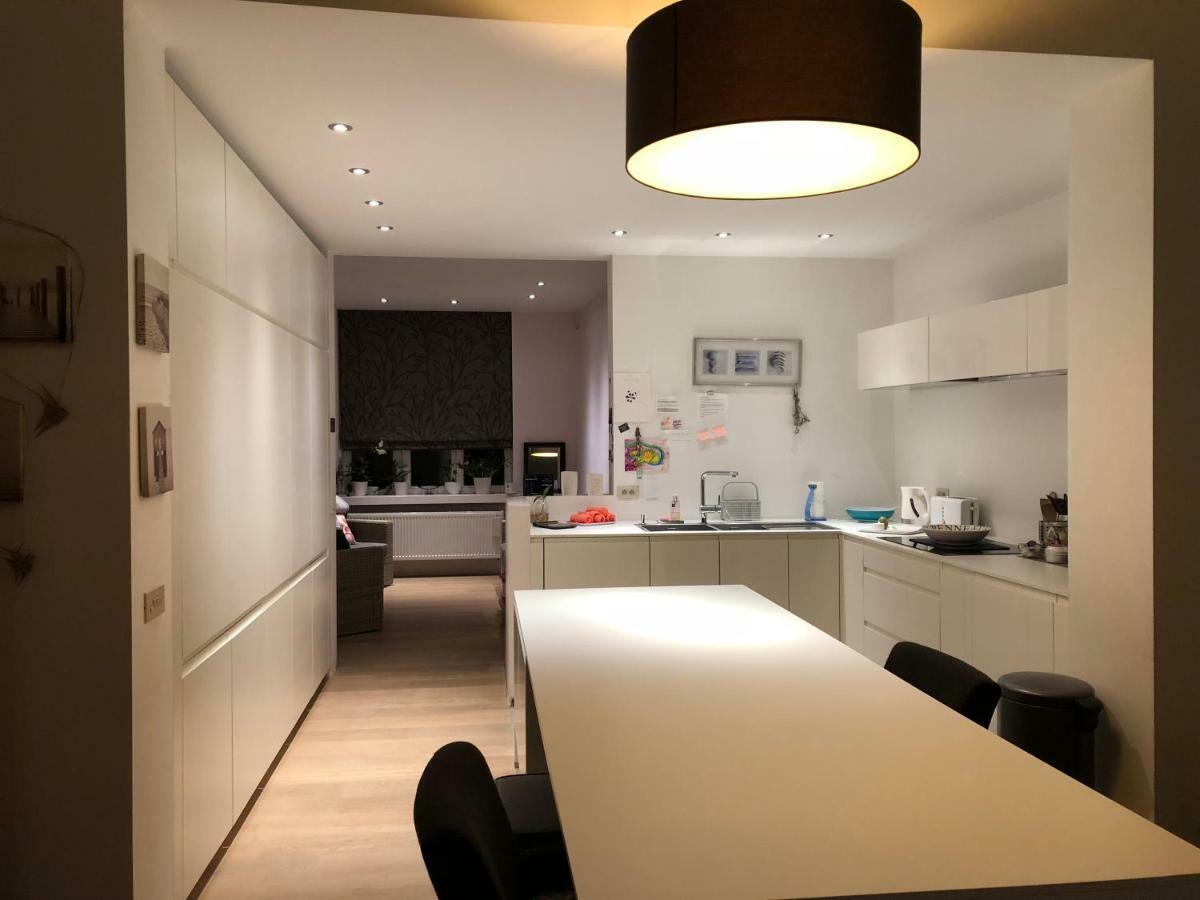 Cosy Comfort Modern Couple Privacy Walking Distance Center Kitchen Terrace Garden Apartment