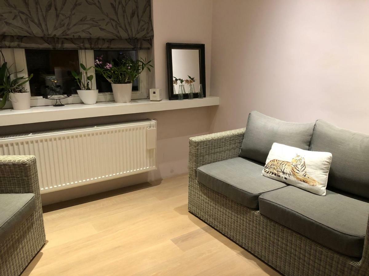 Apartment Cosy Comfort Modern Couple Privacy Walking Distance Center Kitchen Terrace Garden *