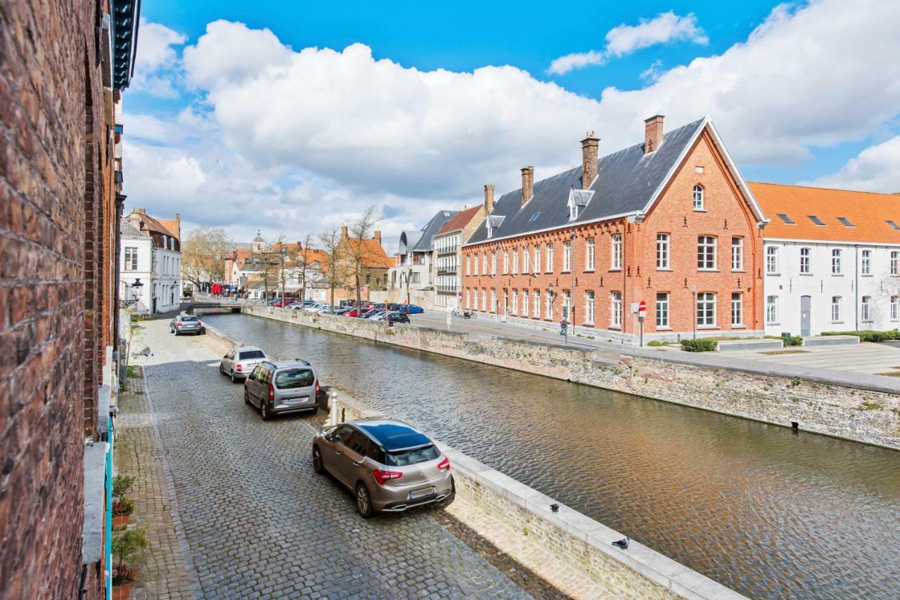 Homestay Charming Place Along The Canals In *